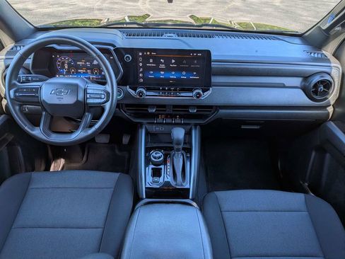 Used 2024 Chevrolet Colorado Trail Boss w/ Technology Package AWD/4WD image 2