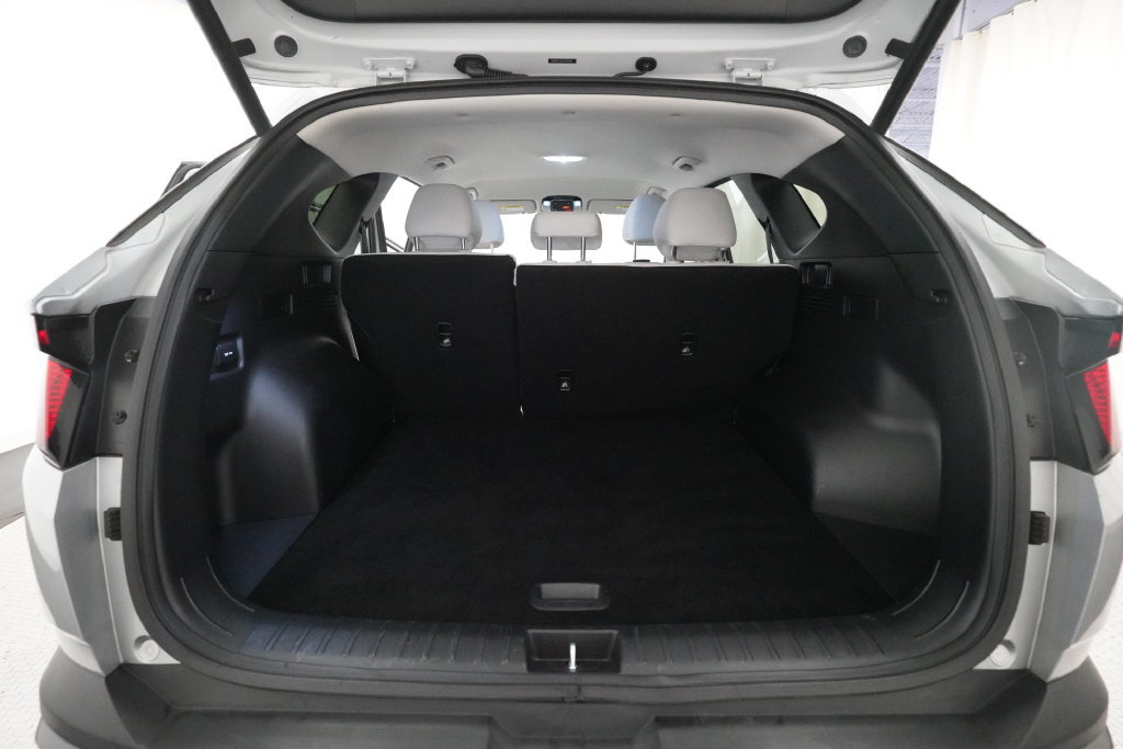 Used 2025 Hyundai Tucson SEL AWD/4WD image 9