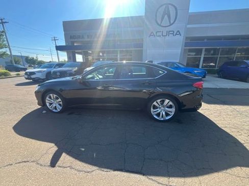 Used 2023 Acura TLX w/ Technology Package FWD image 4