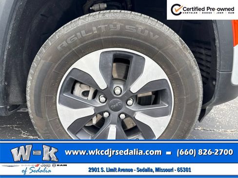 Used 2024 Jeep Grand Cherokee Limited 4xe AWD/4WD image 5