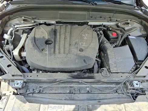 Used 2023 Volvo XC60 B5 Plus image 31