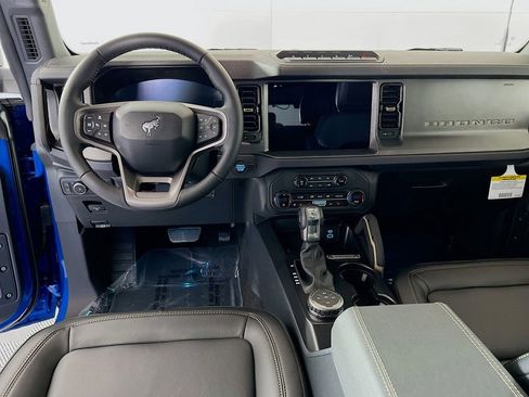 New 2025 Ford Bronco Badlands image 27