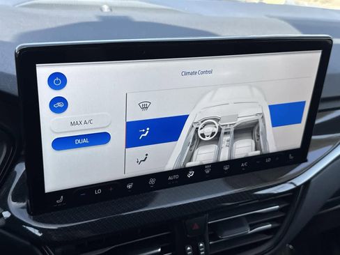 Used 2024 Ford Escape ST-Line Elite w/ Premium Technology Package image 14