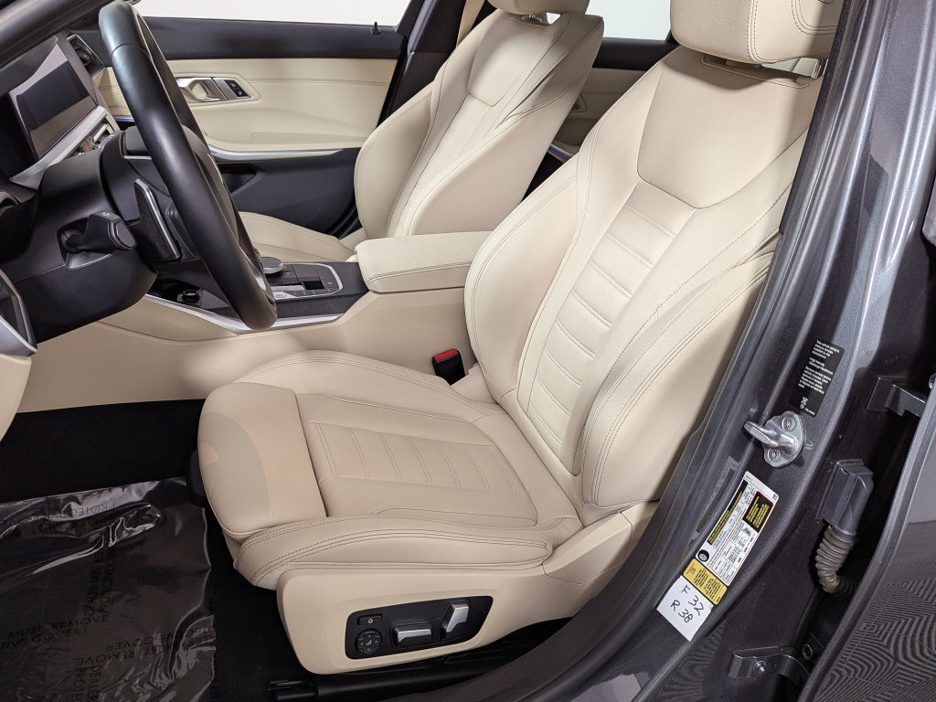 Used 2019 BMW 330i xDrive Sedan w/ Premium Package AWD/4WD image 14