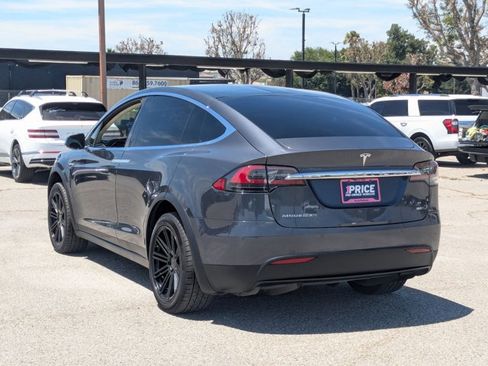 Used 2016 Tesla Model X 90D AWD/4WD image 8