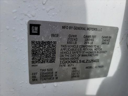 Used 2020 GMC Acadia SLE w/ Driver Convenience Package FWD image 23
