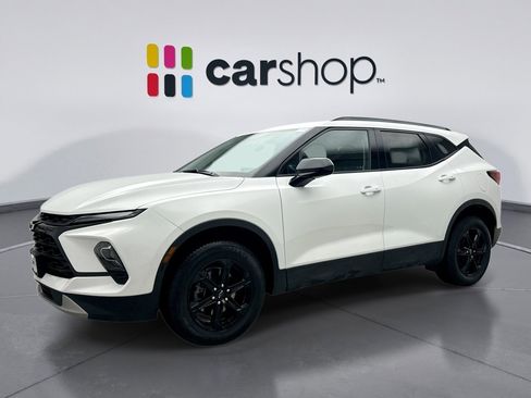 Used 2024 Chevrolet Blazer LT w/ Midnight/Sport Edition FWD image 1