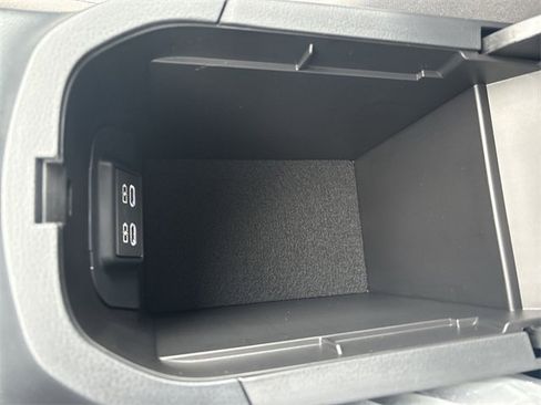 New 2025 Toyota RAV4 XLE image 21