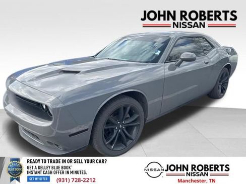 Used 2018 Dodge Challenger SXT w/ Blacktop Package image 3