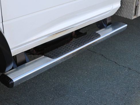 Used 2017 RAM 5500 Tradesman w/ Power & Remote Entry Group image 35