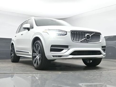 Used 2024 Volvo XC90 B6 Plus w/ Protection Package Premier AWD/4WD image 38