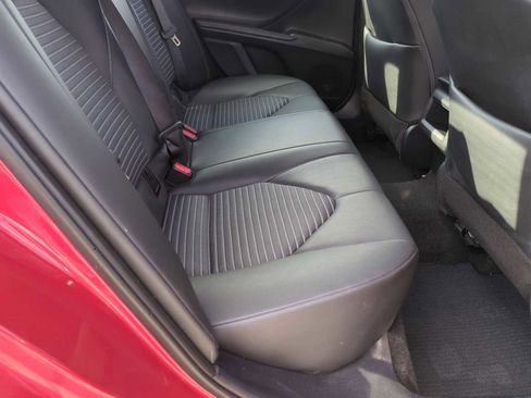 Used 2024 Toyota Camry SE image 25