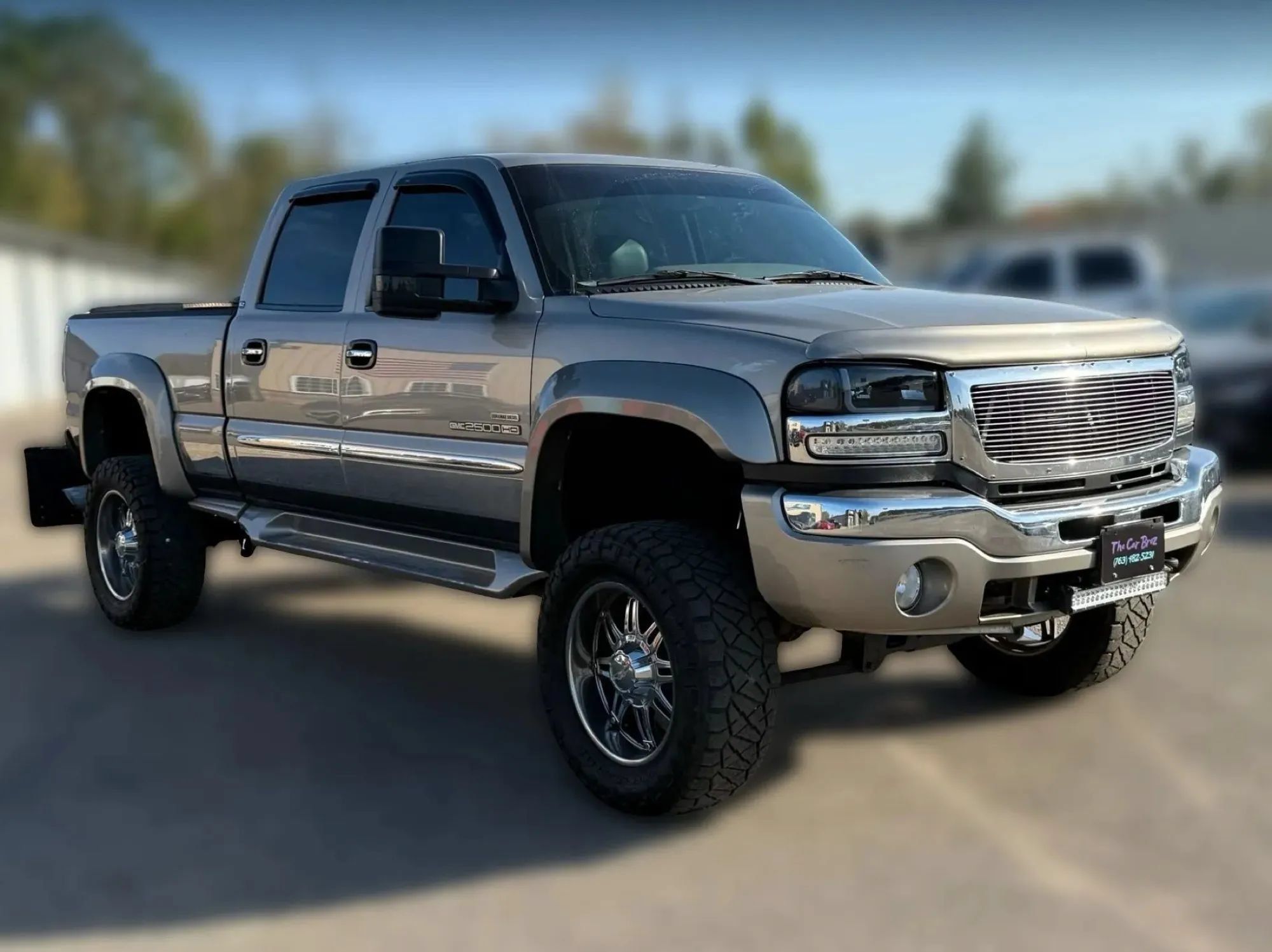 Used 2003 GMC Sierra 2500 SLT w/ SLT Preferred Equipment Group AWD/4WD image 4
