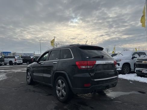 Used 2011 Jeep Grand Cherokee Overland image 6