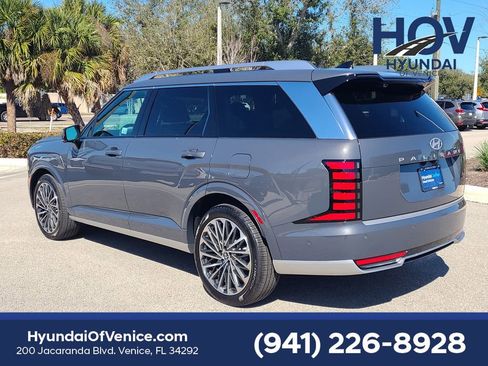 Used 2026 Hyundai Palisade Calligraphy image 11