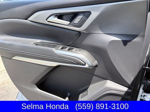 Used 2024 Chevrolet Traverse LT AWD/4WD image 11