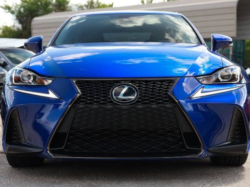 Used 2018 Lexus IS 300 F Sport w/ F Sport Package RWD image 12