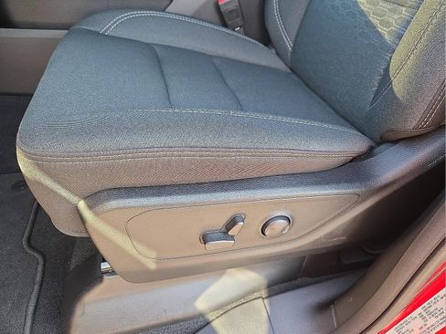 Used 2025 RAM 1500 Big Horn AWD/4WD image 14