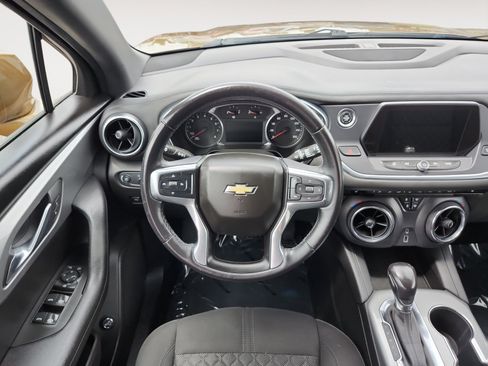 Used 2019 Chevrolet Blazer LT FWD image 12