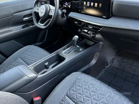 New 2026 Nissan Kicks SV image 16