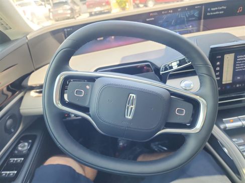 New 2025 Lincoln Nautilus Premier w/ Equipment Group 102A image 30