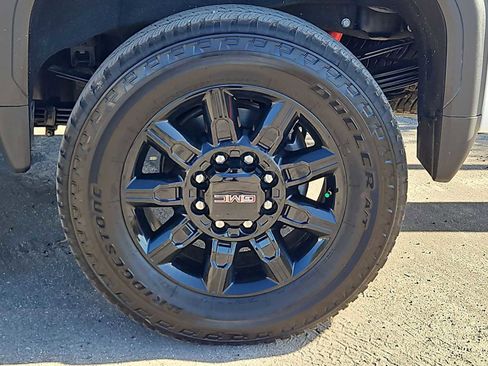 Used 2024 GMC Sierra 2500 AT4 w/ AT4 Premium Plus Package image 14