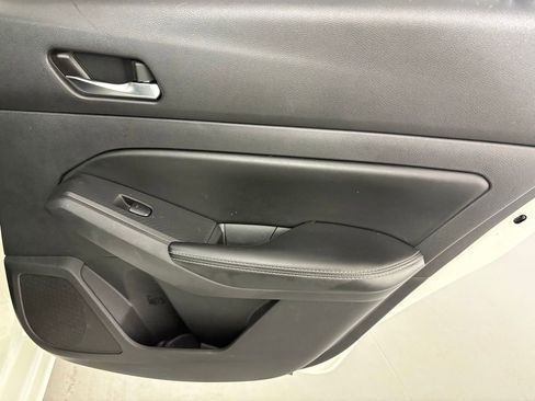 Used 2019 Nissan Altima 2.5 S FWD image 34