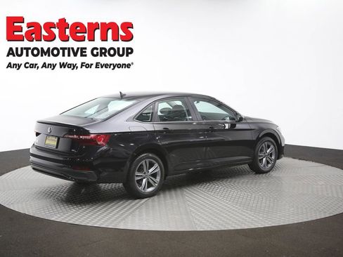 Used 2024 Volkswagen Jetta SE FWD image 40