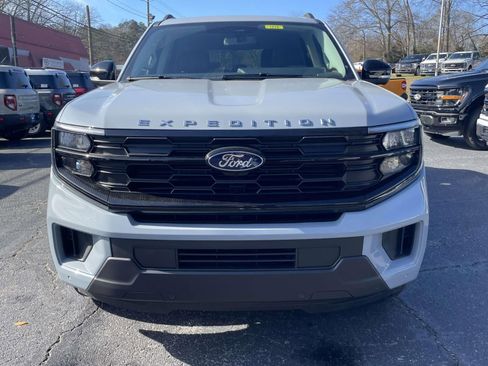 New 2026 Ford Expedition Active RWD image 6