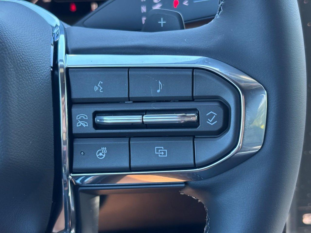 New 2026 GMC Terrain Elevation w/ Elevation Premium Package FWD image 13