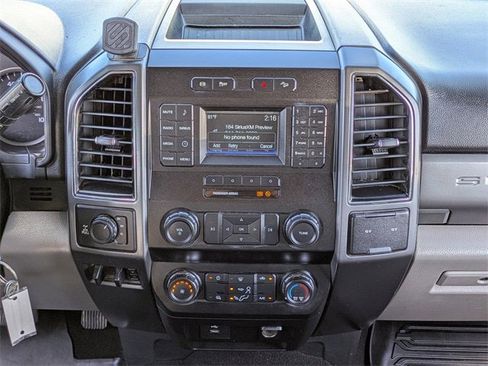 Used 2019 Ford F250 XLT w/ FX4 Off-Road Package image 18