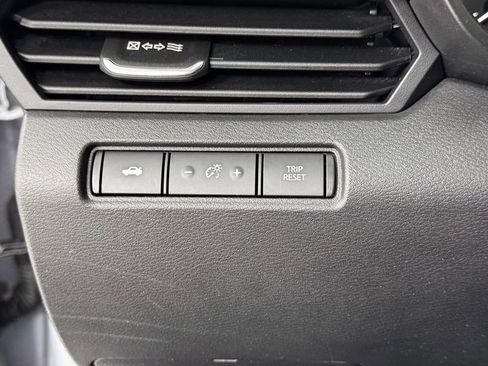 Used 2024 Nissan Altima 2.5 SR w/ SR Premium Package FWD image 30