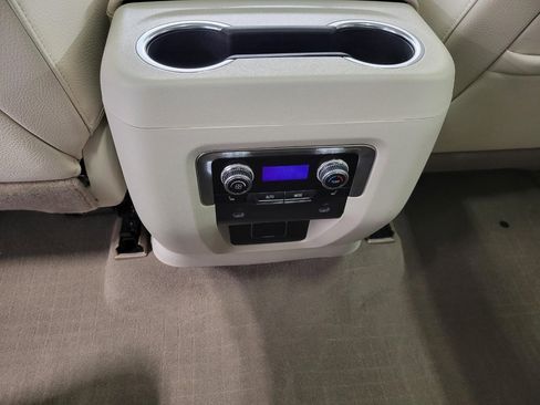 Used 2022 GMC Yukon Denali w/ Advanced Technology Package AWD/4WD image 23