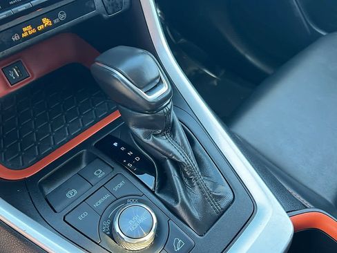 Used 2024 Toyota RAV4 Adventure image 13