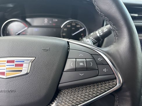 Used 2022 Cadillac XT5 Sportv image 18