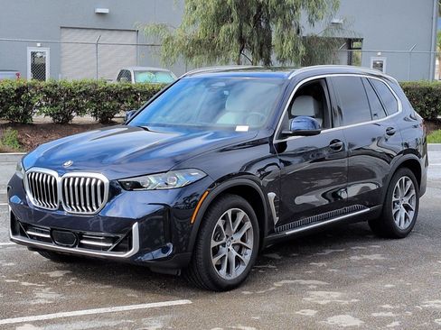 Used 2026 BMW X5 xDrive40i w/ Premium Package image 5
