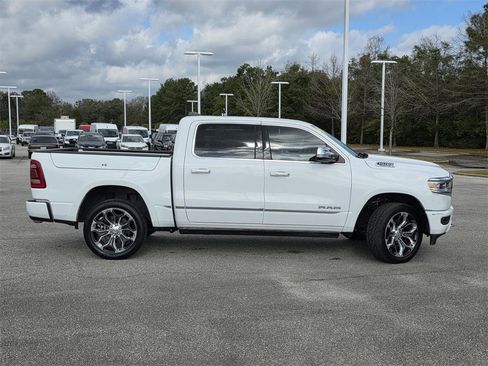 Used 2022 RAM 1500 Limited w/ Body Color Bumper Group image 43