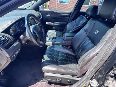 Used 2019 Chrysler 300 S w/ S Model Appearance Package RWD image 19