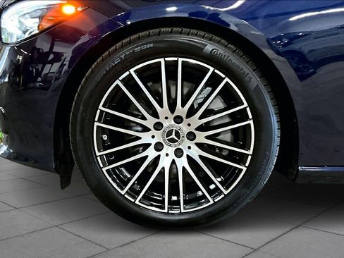 Used 2023 Mercedes-Benz C 300 4MATIC Sedan image 11