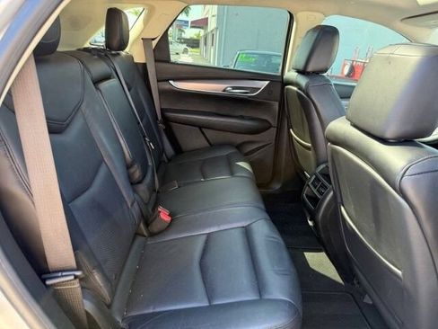 Used 2017 Cadillac XT5 Luxury FWD image 15