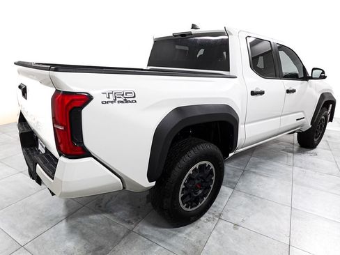 Used 2024 Toyota Tacoma TRD Off-Road AWD/4WD image 7