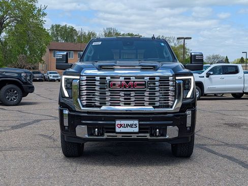 New 2026 GMC Sierra 3500 Denali w/ Denali Reserve Package AWD/4WD image 2