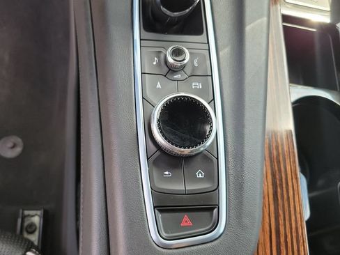 Used 2021 Cadillac Escalade Premium Luxury w/ Driver Assist Tech Package AWD/4WD image 22