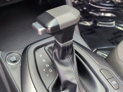 Used 2025 Kia K4 FWD image 20