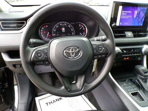 Used 2024 Toyota RAV4 LE AWD/4WD image 11