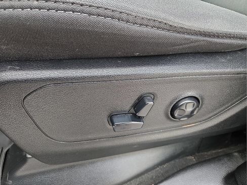 Used 2020 RAM 1500 Big Horn AWD/4WD image 12