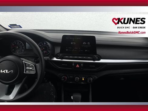 Used 2023 Kia Forte LXS w/ LXS Technology Package image 18