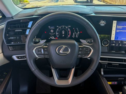 Used 2024 Lexus RX 350 AWD w/ Technology Package image 29