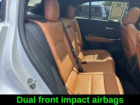Used 2022 Cadillac XT4 Premium Luxury w/ Enhanced Visibility Package FWD image 29