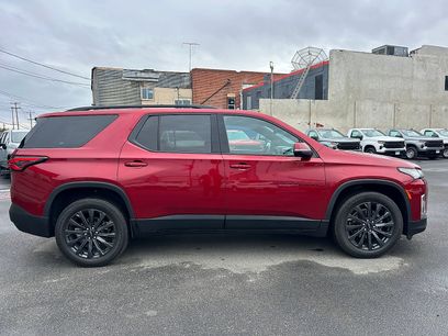 Used 2023 Chevrolet Traverse RS